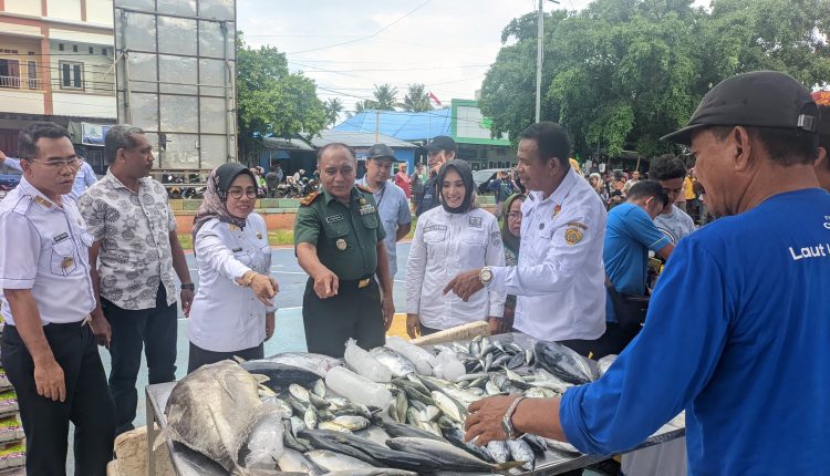Antisipasi Lonjakan Harga, Pemkot Baubau Gelar Pasar Murah