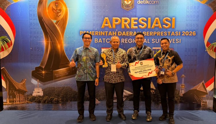 Walikota Terima Penghargaan dari Kemendagri