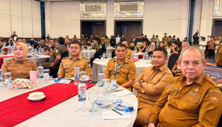 Di Kendari, Wali Kota Baubau Hadiri FGD Penegakan Hukum dan Pemulihan Aset SDA